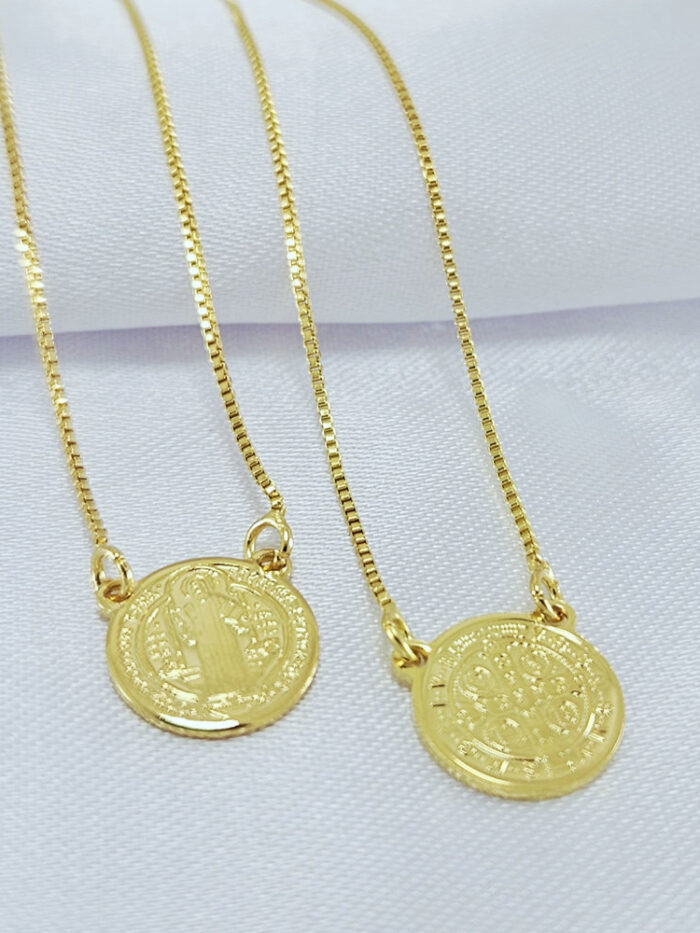 Escapulário medalha São Bento