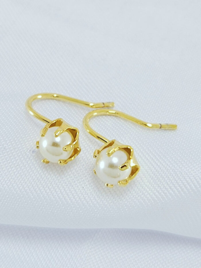 Brinco gancho com pérola