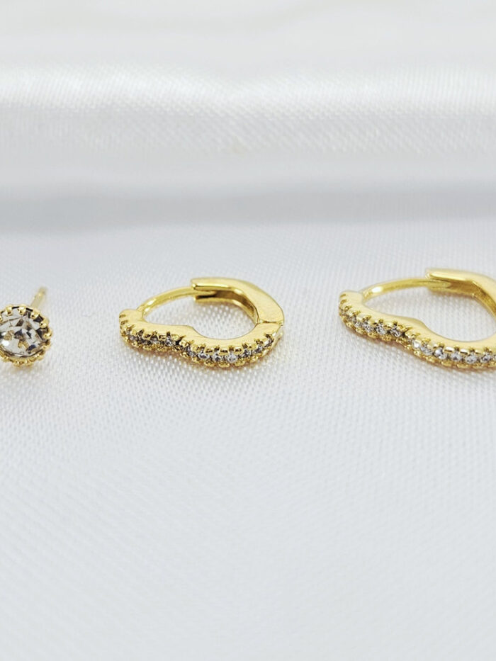 Trio de brincos ponto de luz e coração fio cravejado