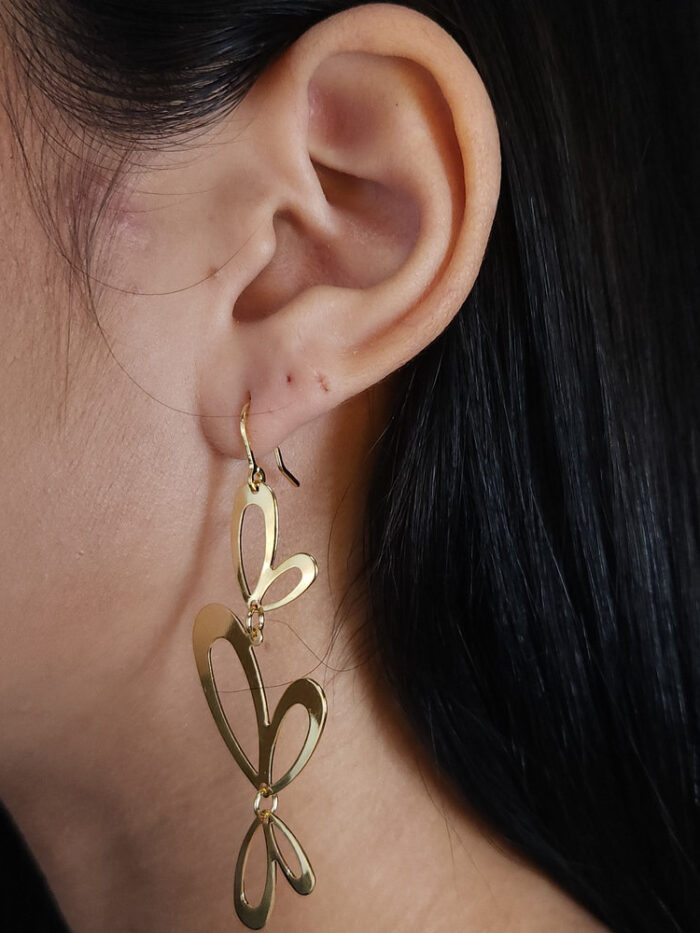 Brinco gancho modelo borboleta
