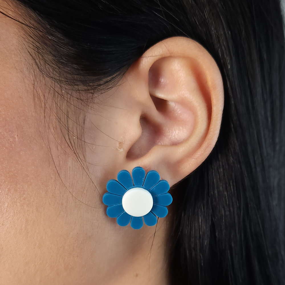 Brinco flor base lisa - Imagem 4