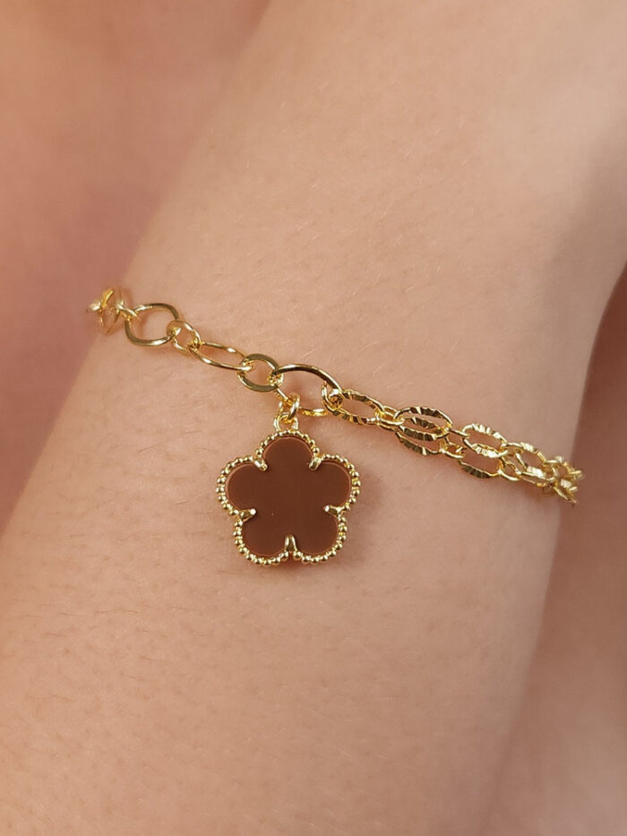 Pulseira elos ovais detalhe duplo com trevo marrom