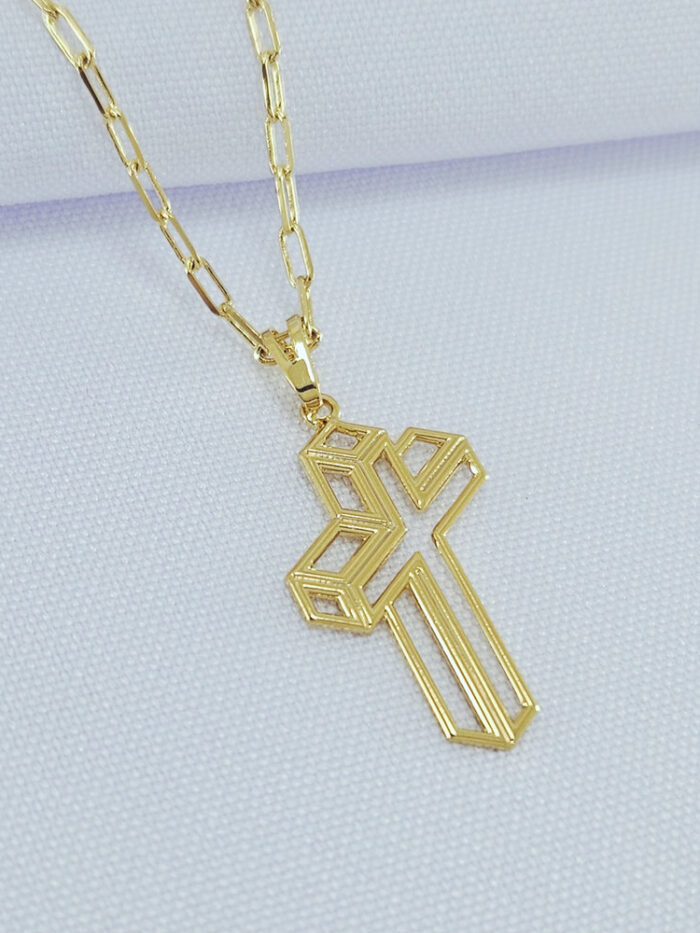 Gargantilha masculina com crusifixo 3D