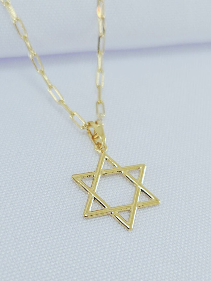 Gargantilha masculina elos cartier com estrela de Davi vazada