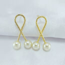 Brinco fio curvado com pérola