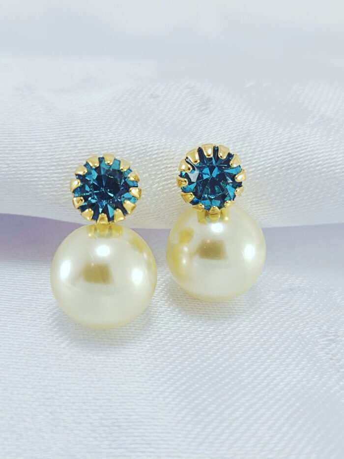 Brinco ponto de luz com pérola