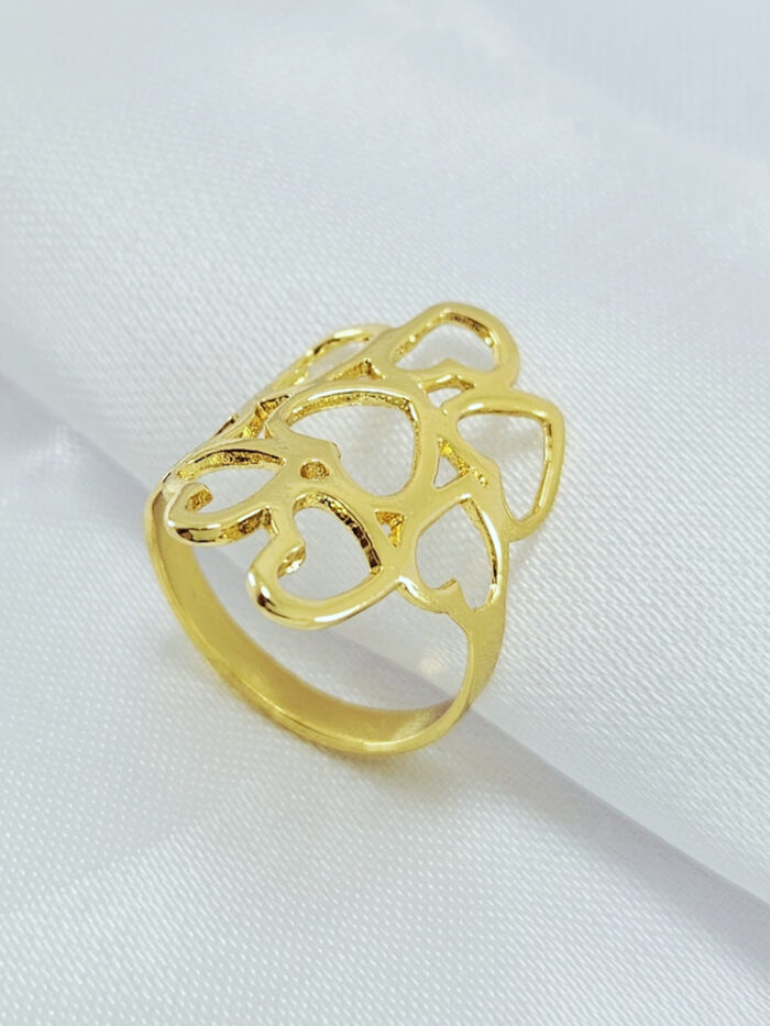 Anel corações vazados