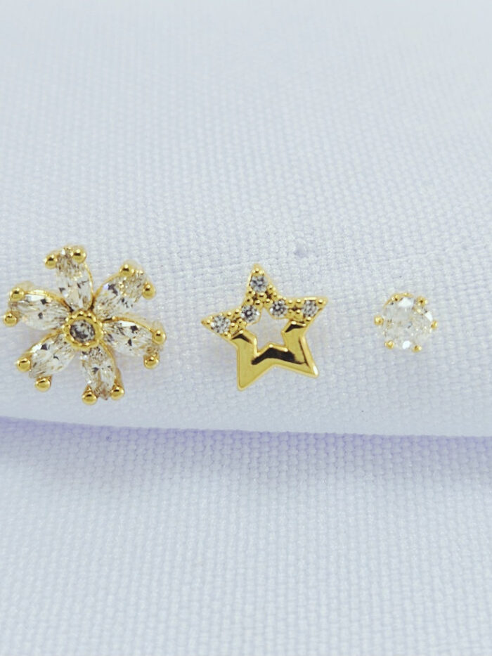 Trio de brinco flor estrela e ponto de luz