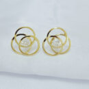 Brinco fios entrelaçados com ponto de luz