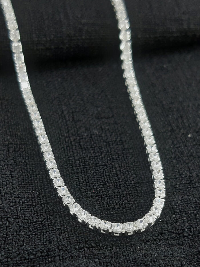 Gargantilha chocker riviera detalhe cristal