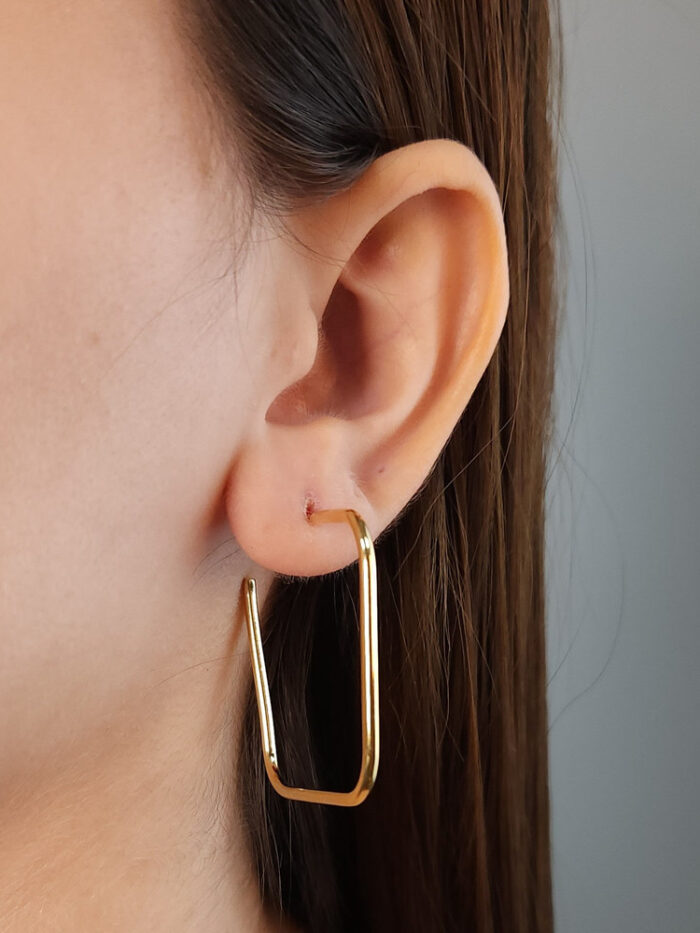 Argola fio liso quadrado