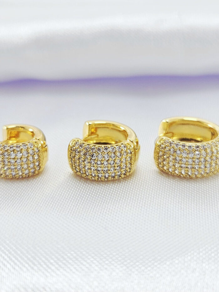 Trio de argolas boleada cravejada