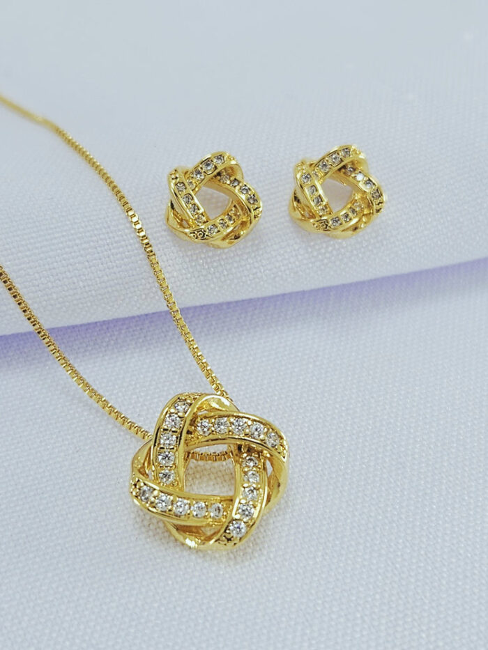 Conjunto fios cravejados entrelaçados