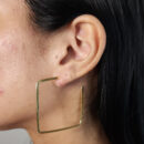 Argola quadrada aberta