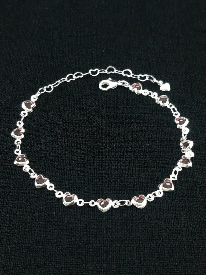 Pulseira corações com elos vazados