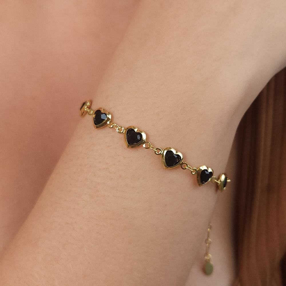 Pulseira corações pretos com elos ovais