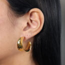 Brinco argola reversa curvada