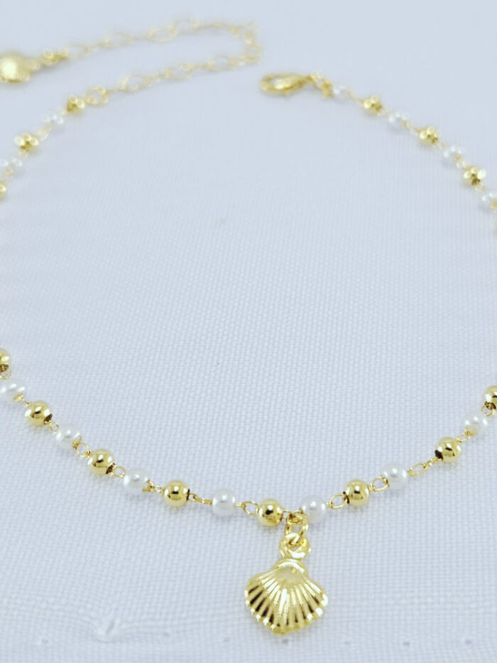 Tornozeleira pérolas e bolinhas lisas com pêndulo concha