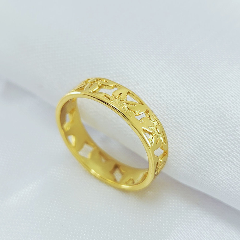 Anel vazado com flores