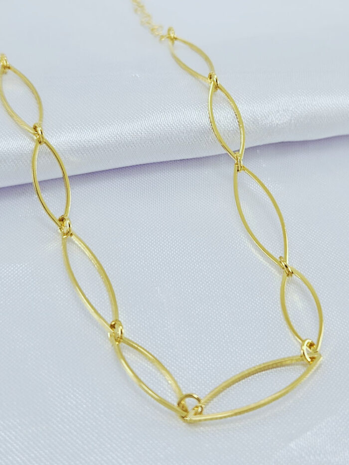 Gargantilha choker elos ovais liso vazado