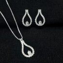 Conjunto gota cravejada detalhe ponto de luz