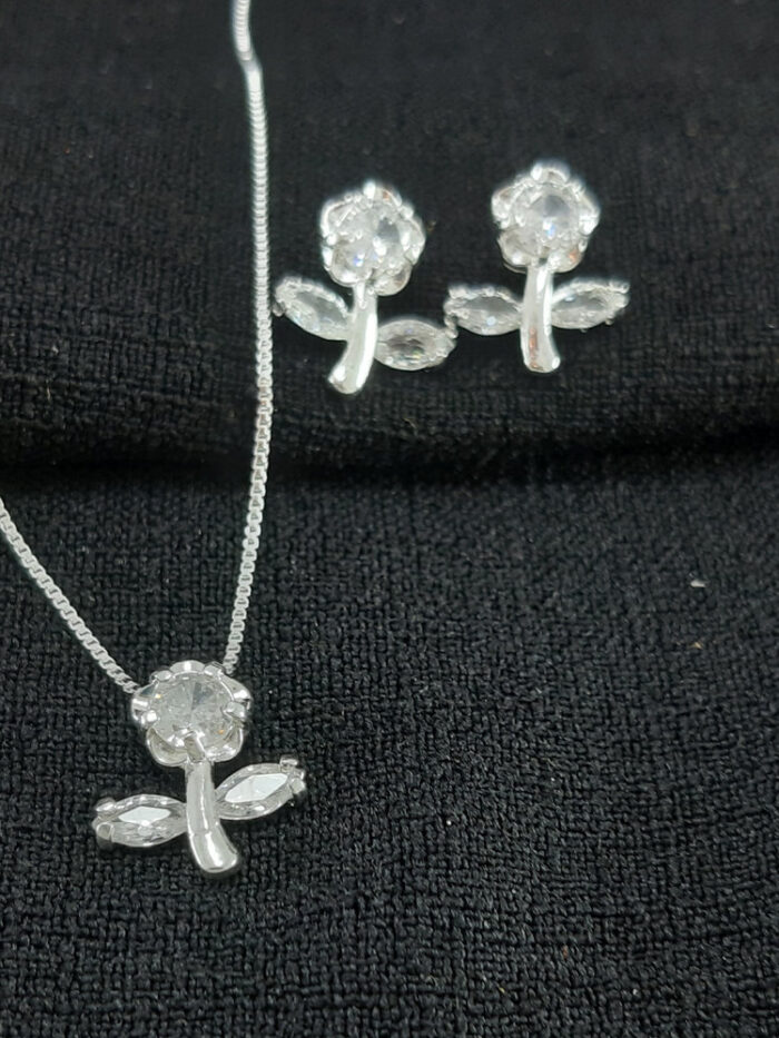 Conjunto estilo flor cristal