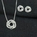 Conjunto fios entrelaçados cravejado e liso