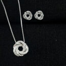 Conjunto modelo entrelaçados com fio liso e cravejado