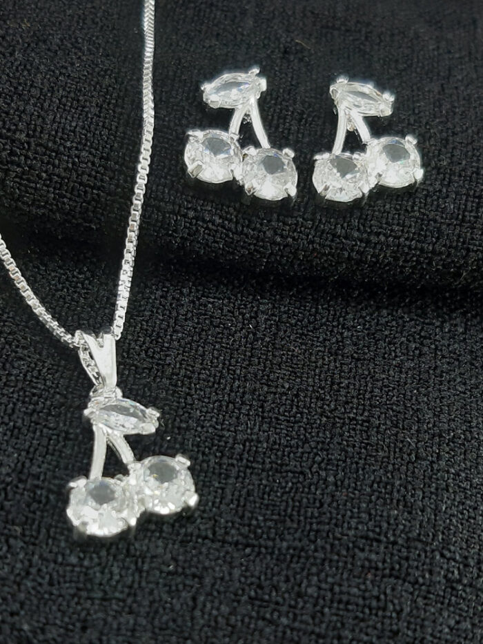 Conjunto cereja pedra cristal