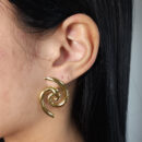 Brinco espiral dupla boleado