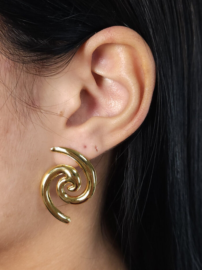 Brinco espiral dupla boleado