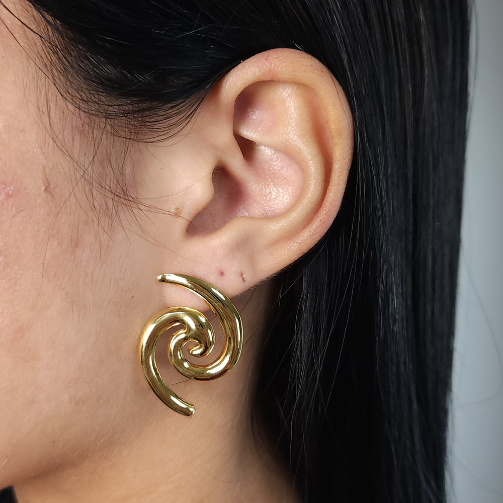 Brinco espiral dupla boleado