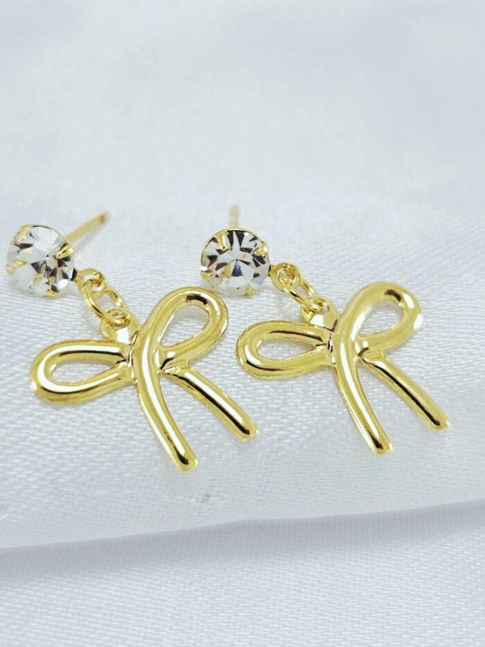 Brinco pedra cristal com laço