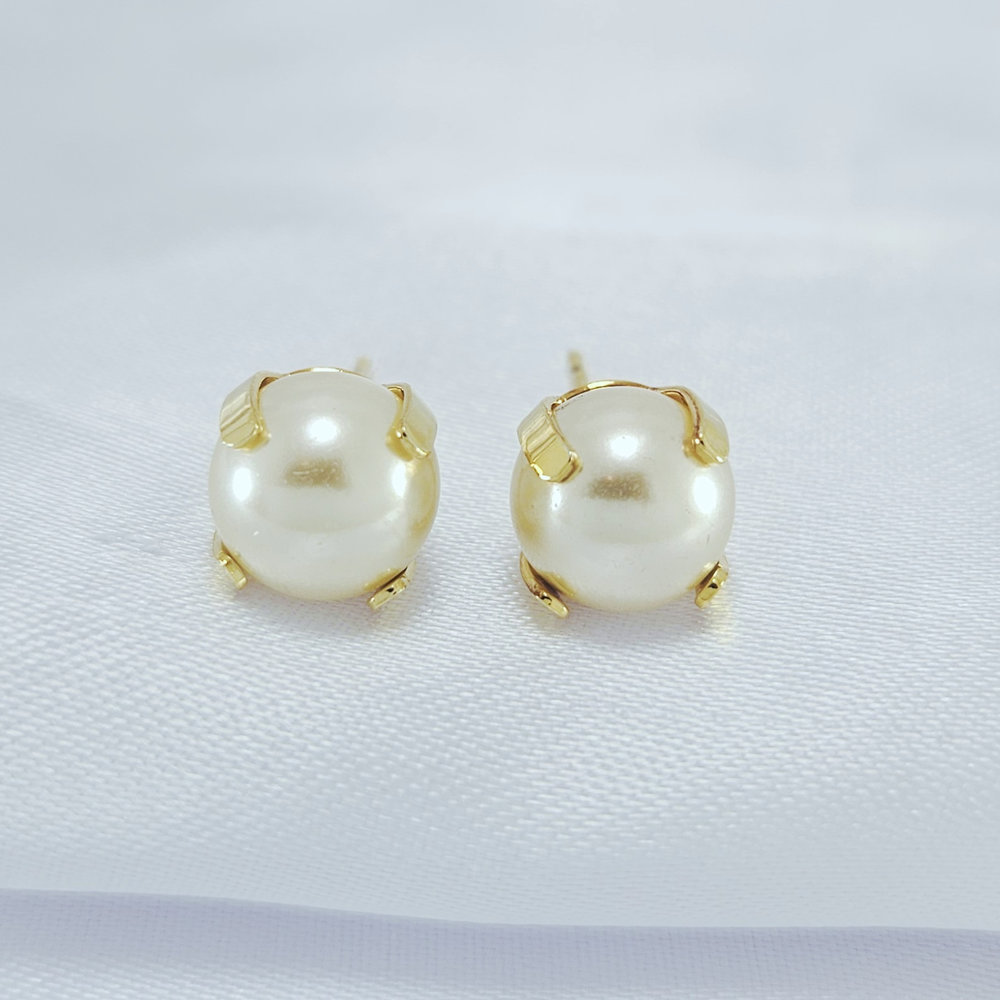 Brinco modelo pérola