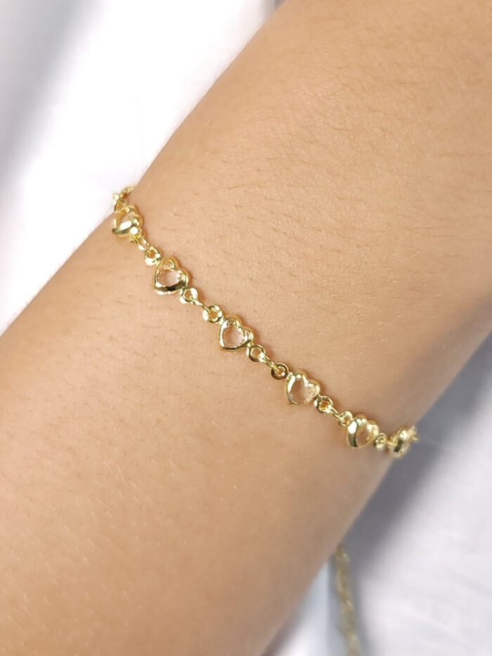 Pulseira corações com elos ovais