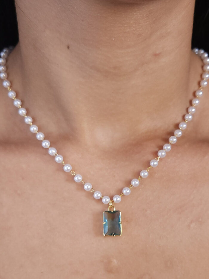 Gargantilha pérola com pingente cristal