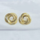 Brinco entrelaçado fio detalhado