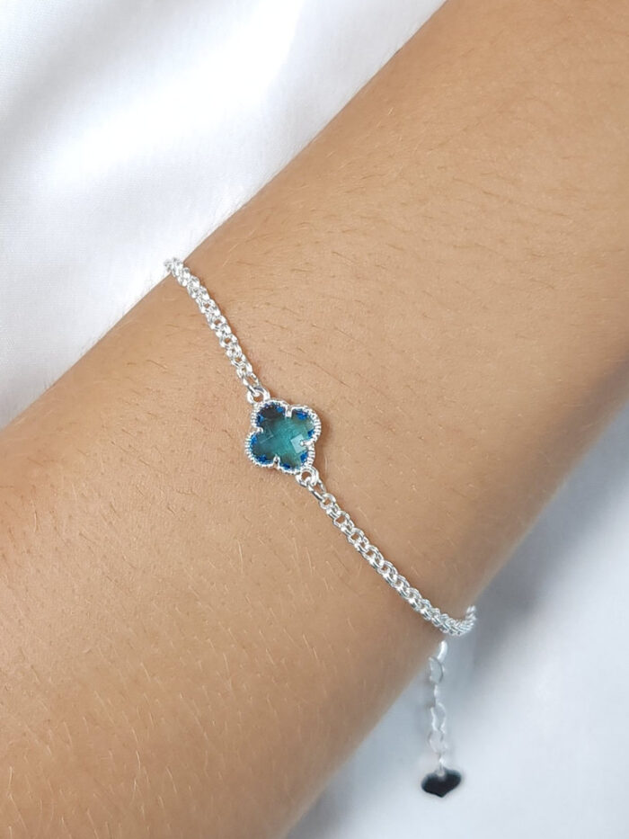 Pulseira elos português com trevo detalhado