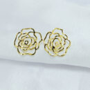 Brinco flor dourada vazada