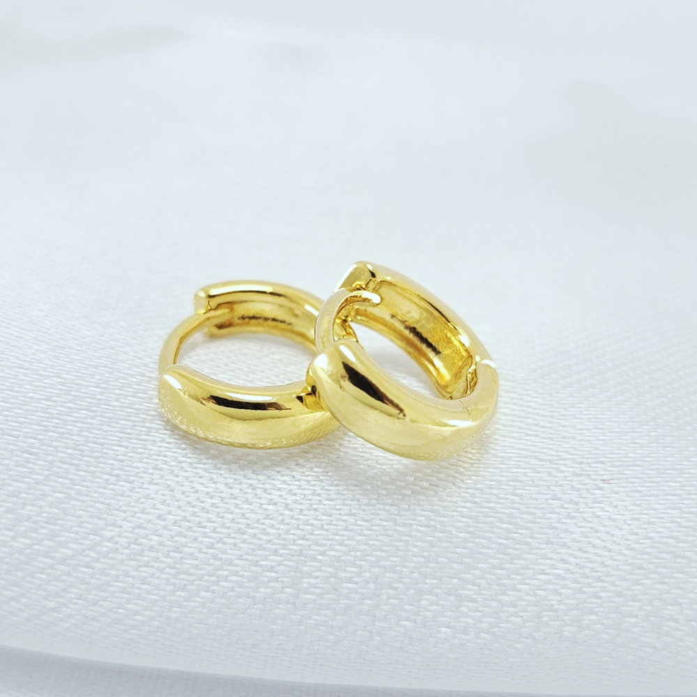 Argolinha estilo fio boleado