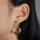 Brinco circulo duplo vazado liso