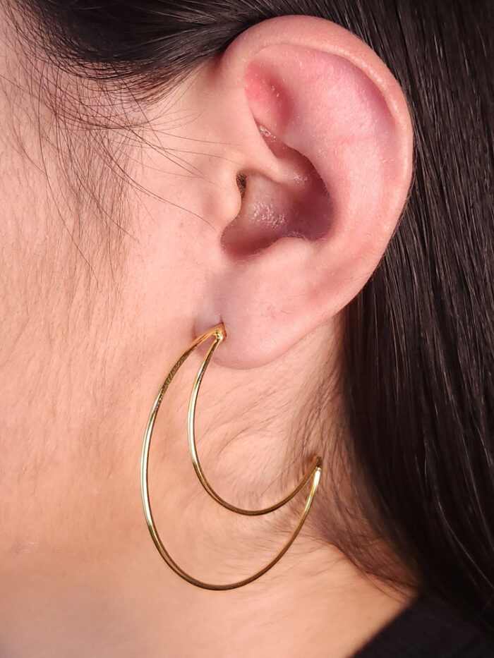 Brinco meia lua fio duplo