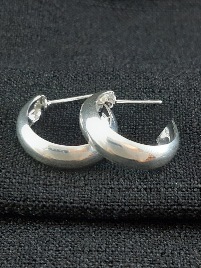 Argola boleada prateada