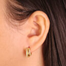 Brinco argolinha três fios cravejado