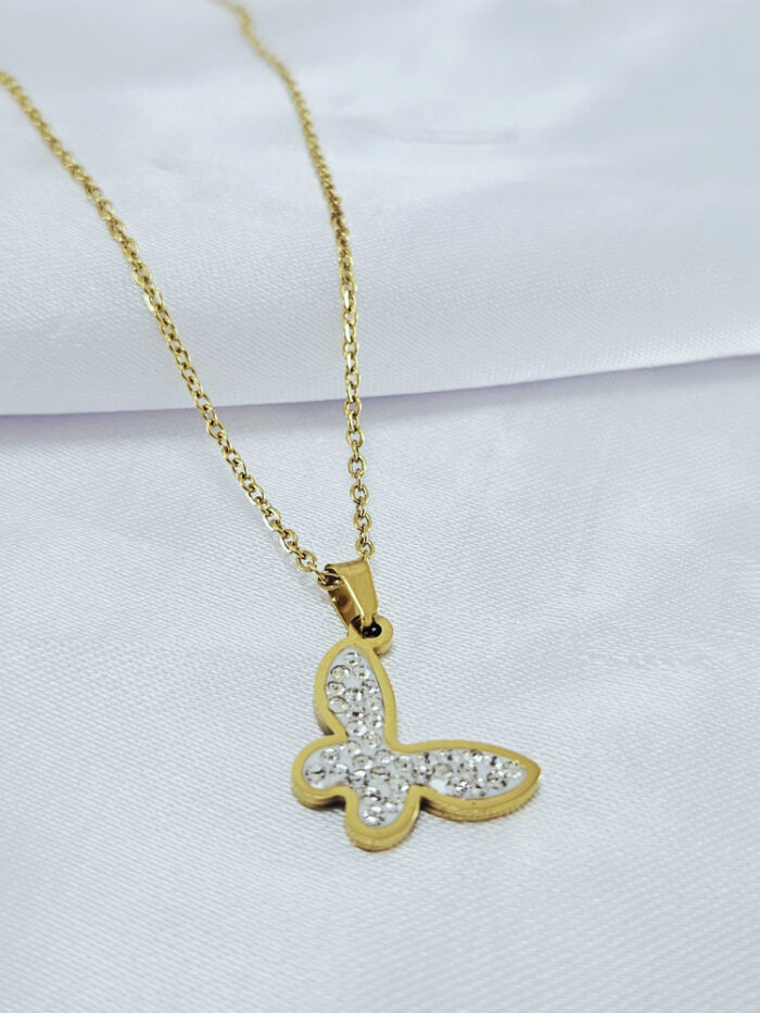 Gargantilha borboleta cravejada