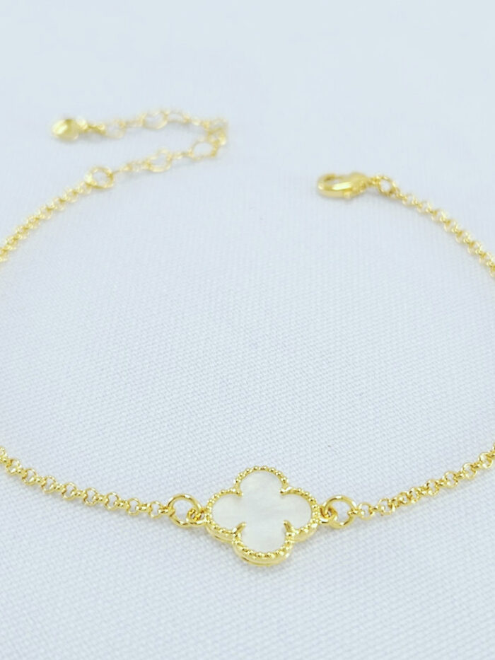 Pulseira elos português com trevo esmaltado borda detalhada