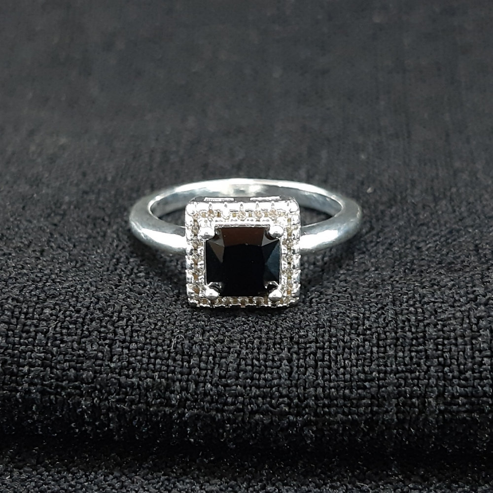 Anel quadrado preto borda cravejada - Imagem 2