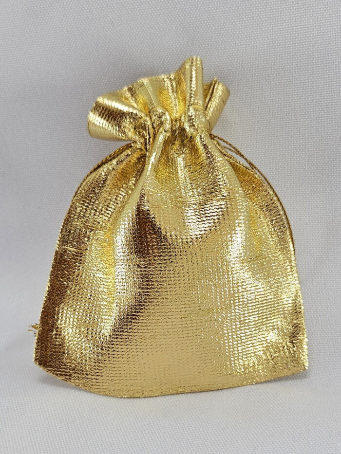 Saquinho de organza dourado P