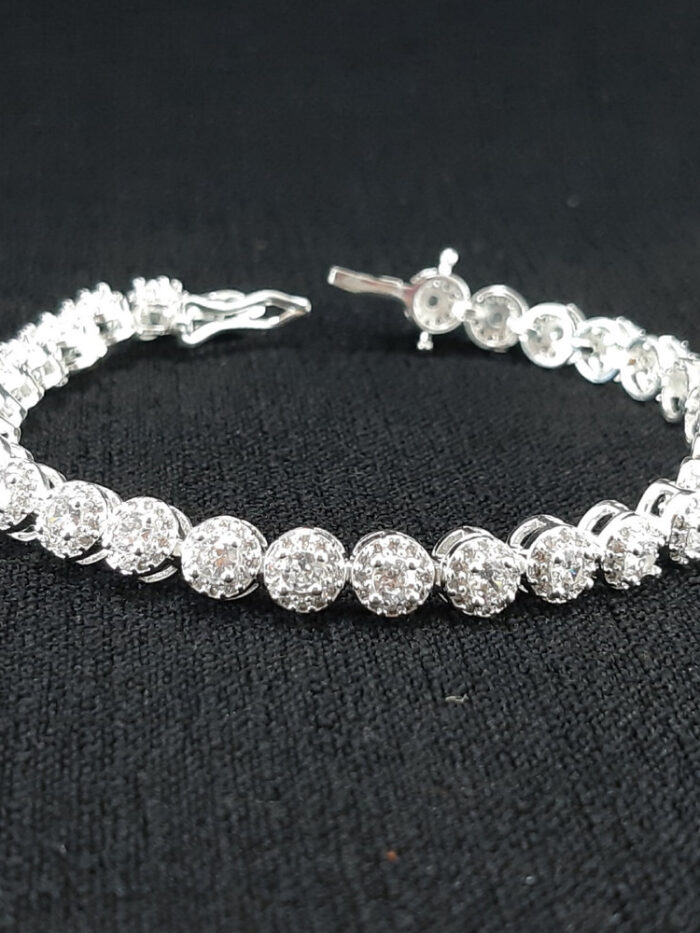 Pulseira riviera redondo cravejada