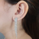 Brinco strass com fio solto